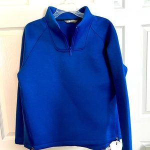 The north face pull over